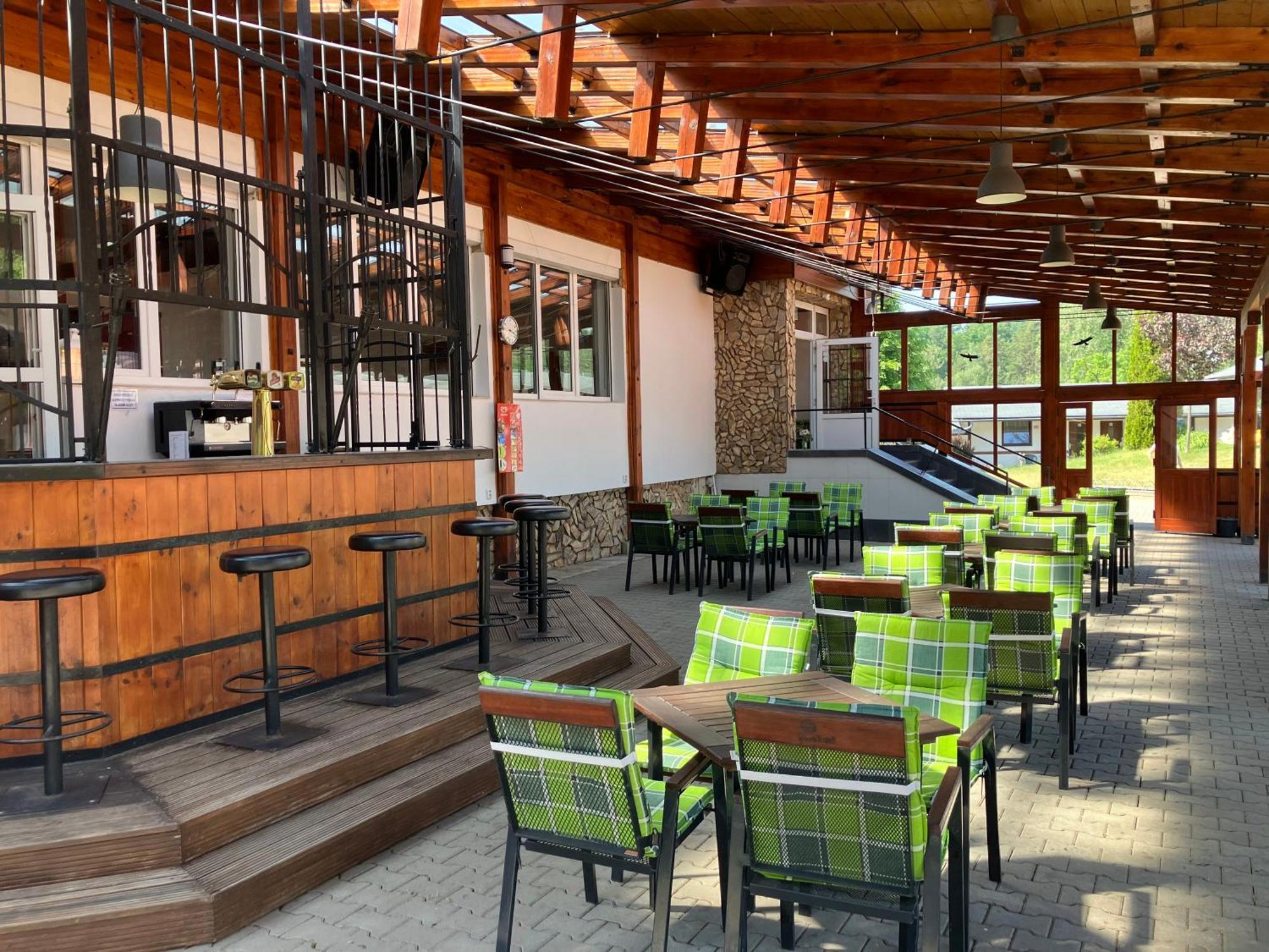 Raj Sportovni A Rekreacni Resort Branzez Kněžmost Kültér fotó