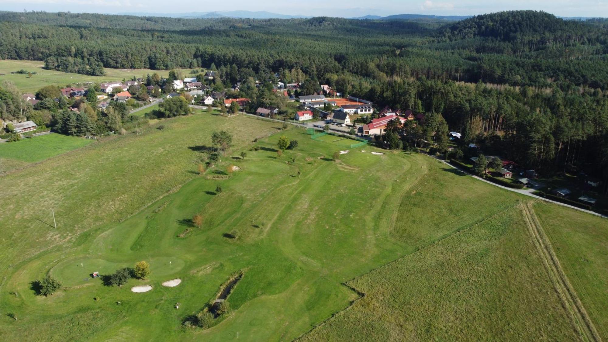 Raj Sportovni A Rekreacni Resort Branzez Kněžmost Kültér fotó
