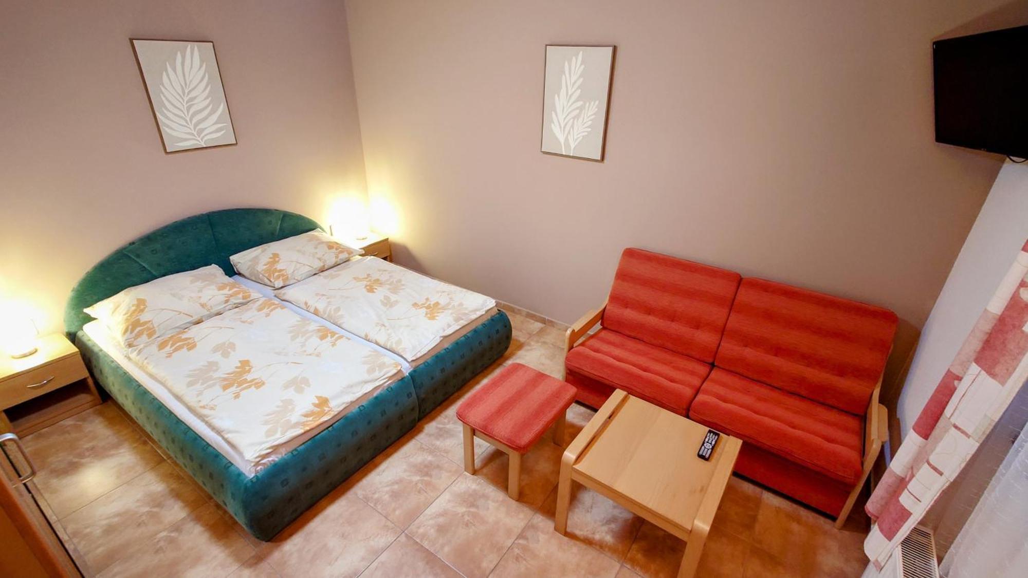 Raj Sportovni A Rekreacni Resort Branzez Kněžmost Kültér fotó