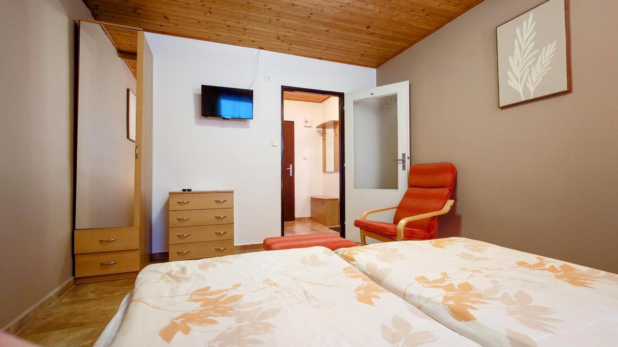 Raj Sportovni A Rekreacni Resort Branzez Kněžmost Kültér fotó